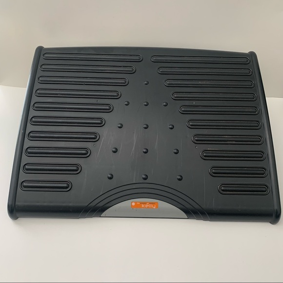 Office Kelly The Science Of Comfort Adjustable Rotating Footrest